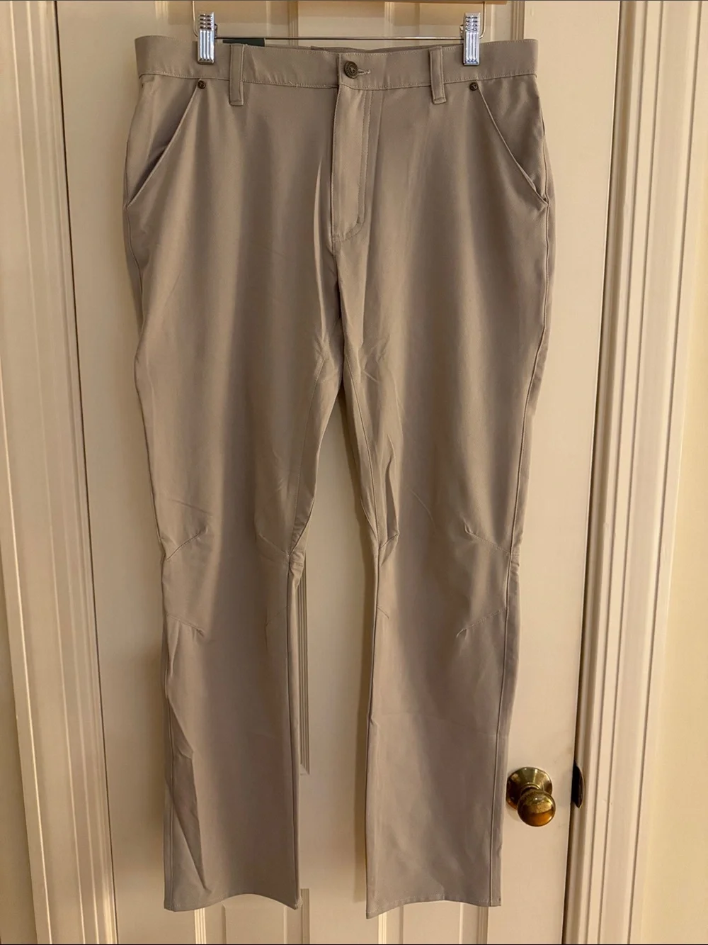 32x30 Genteal Trailhead Pant in Khaki